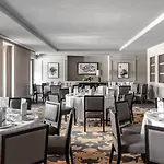 Royal Champagne & Otel Champillon