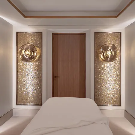 Royal Champagne & Hotel