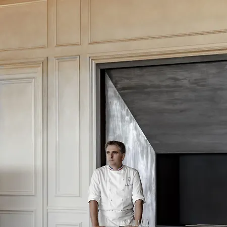 Royal Champagne & Szálloda