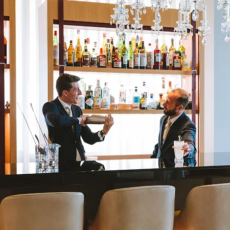 Royal Champagne & 5* Champillon