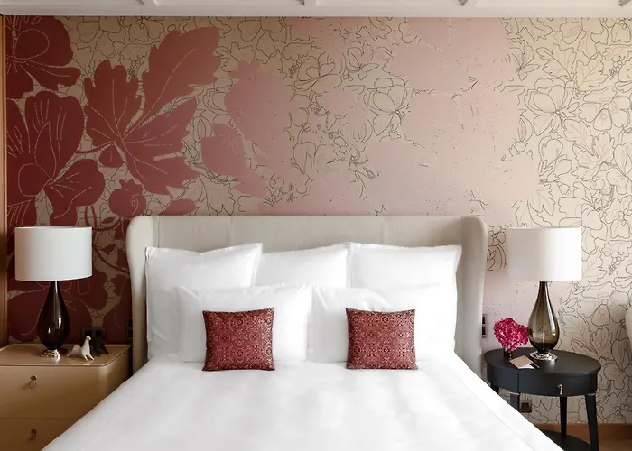 Royal Champagne & 5*