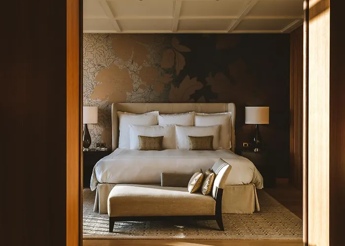 Royal Champagne & 5*