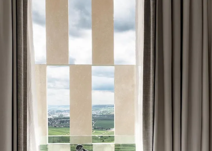 Royal Champagne & Hotel 5*