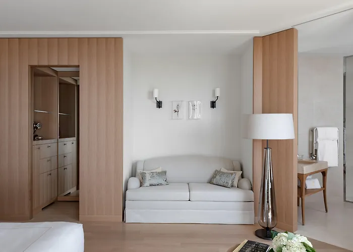 Royal Champagne & 5* Champillon