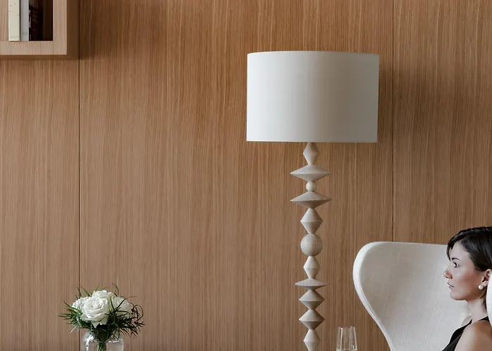 Royal Champagne & 5*