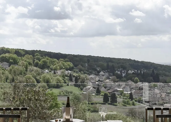 Royal Champagne & 5*