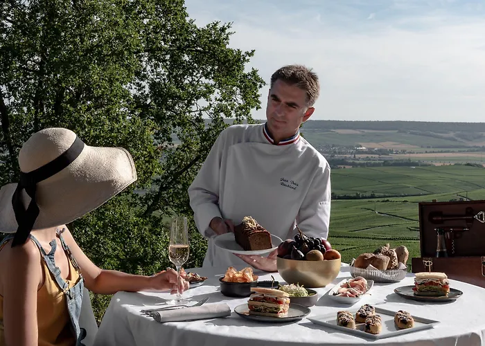 Royal Champagne & Champillon