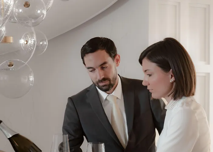 Royal Champagne & Ξενοδοχείο 5*