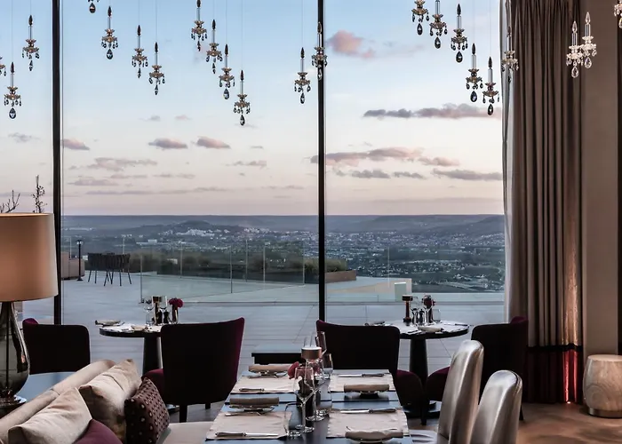 Royal Champagne & Hotel 5*