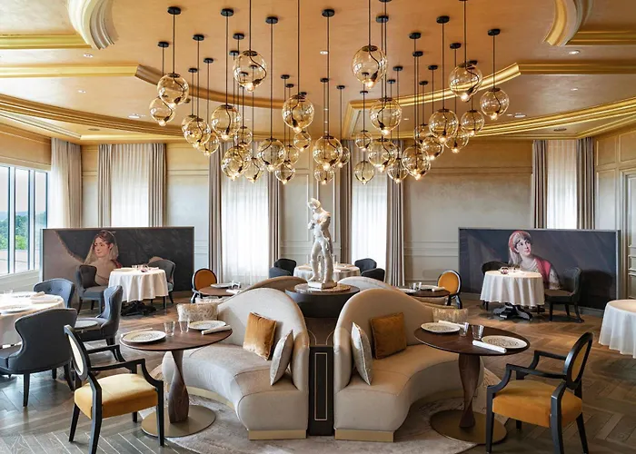 Royal Champagne & 酒店