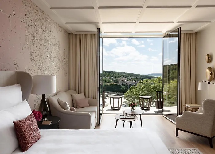 Royal Champagne & 5* Champillon