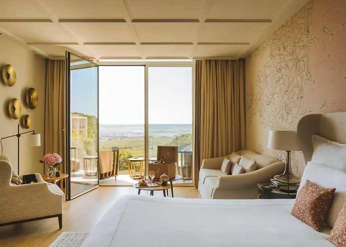 Hotel Royal Champagne &